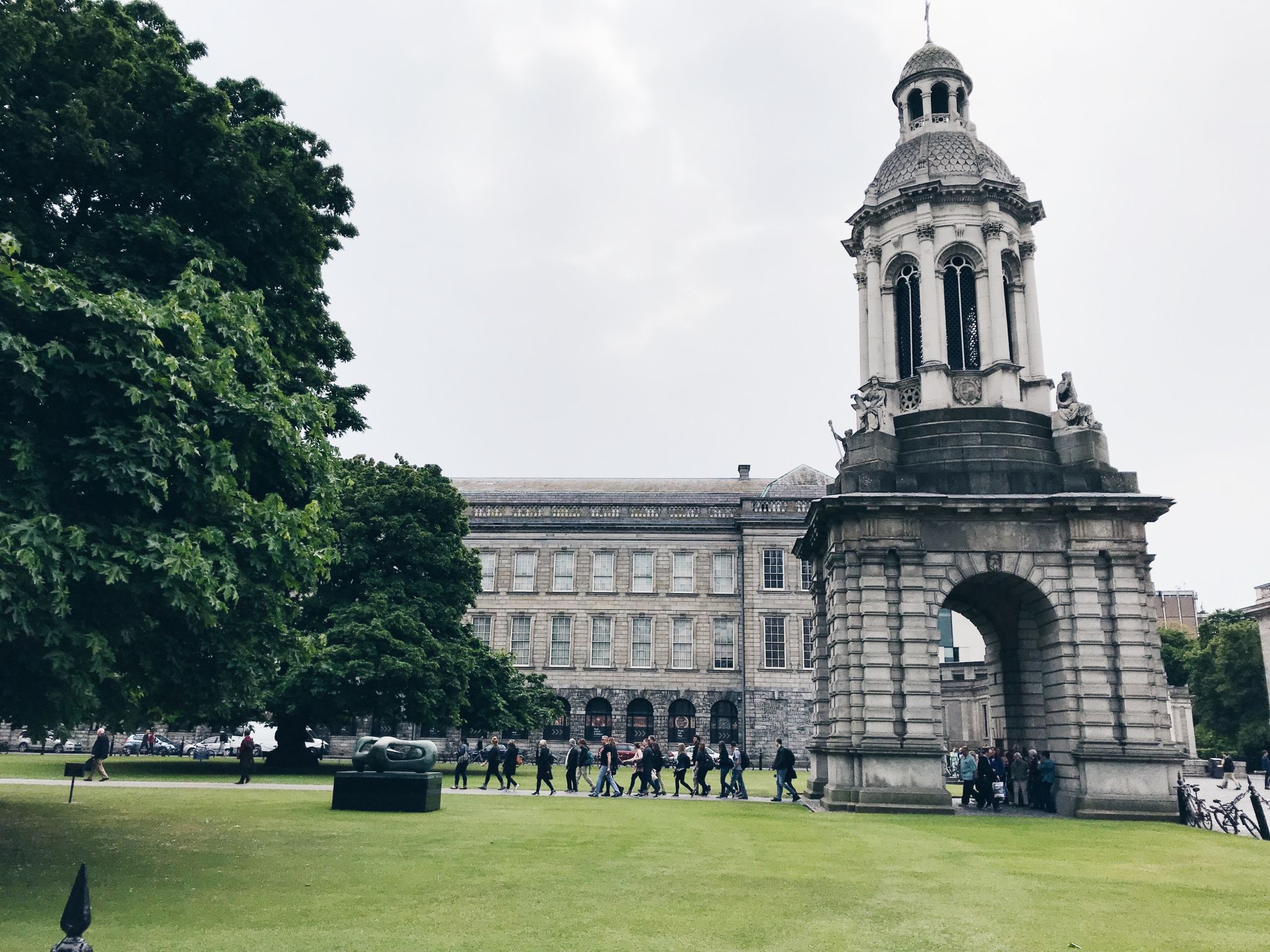 Places to visit in dublin - Trinity College (outside)