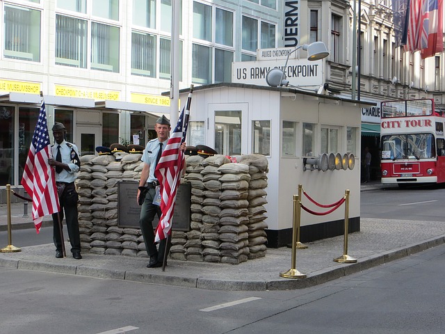 Berlin Sightseeing, Checkpoint Charlie 