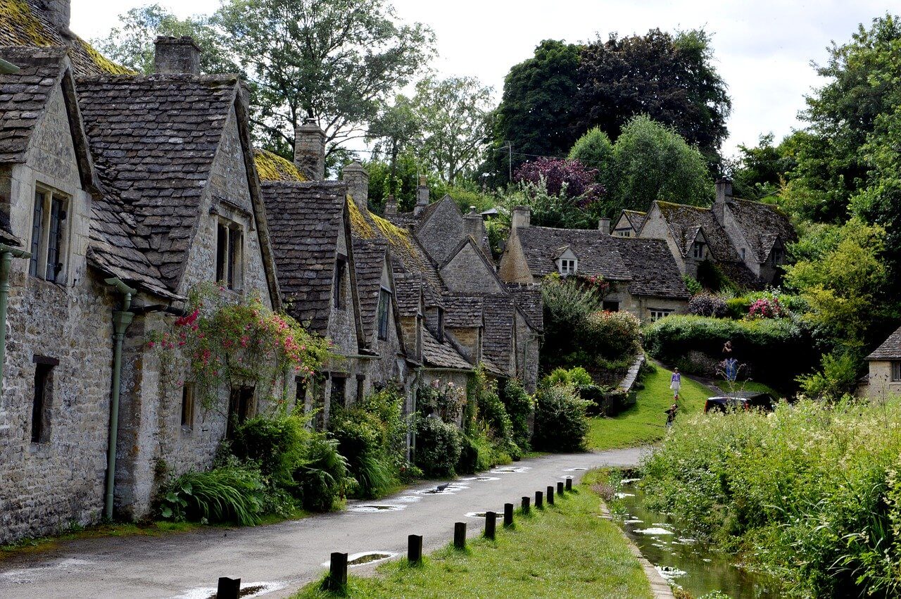 Castle Combe Prettiest villages in the Cotswolds