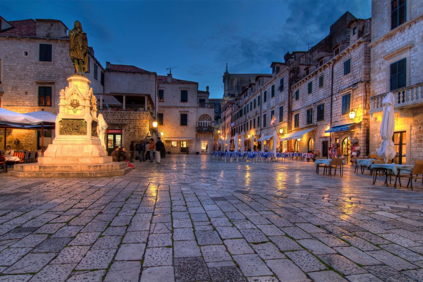 1 day in dubrovnik croatia at night 