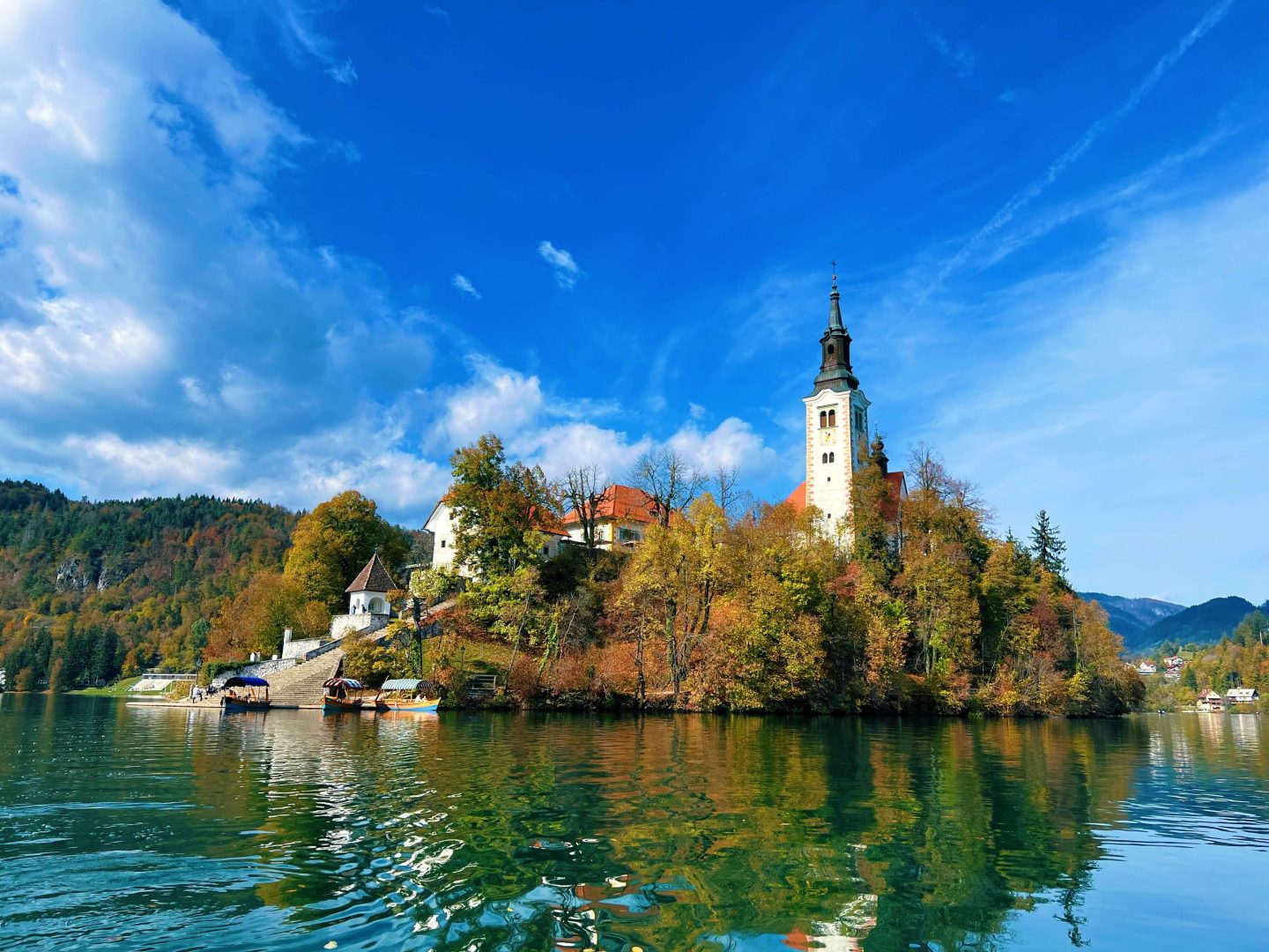 Bucket List Day Trip To Lake Bled Slovenia - Earth's Magical Places